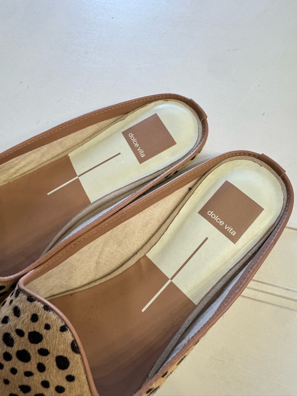 Dolce Vita Women’s Sz 9 Grant Real Fur Animal Print Slip On Slides Sandals Mules - Picture 3 of 5